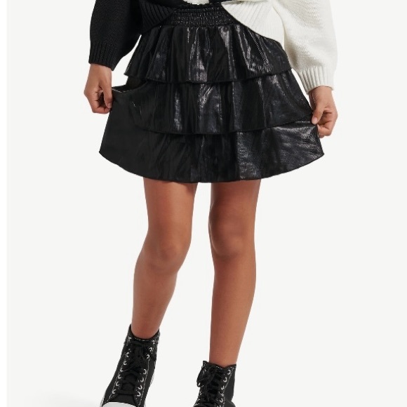 Justice Girls tiered ruffle skirt with built-in short; size: M(10) - Picture 5 of 7